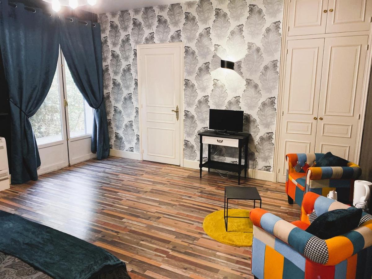 Bed and Breakfast Les Genebruyeres - L'Histoire D'Un Reve Aubigny-sur-Nère Zewnętrze zdjęcie